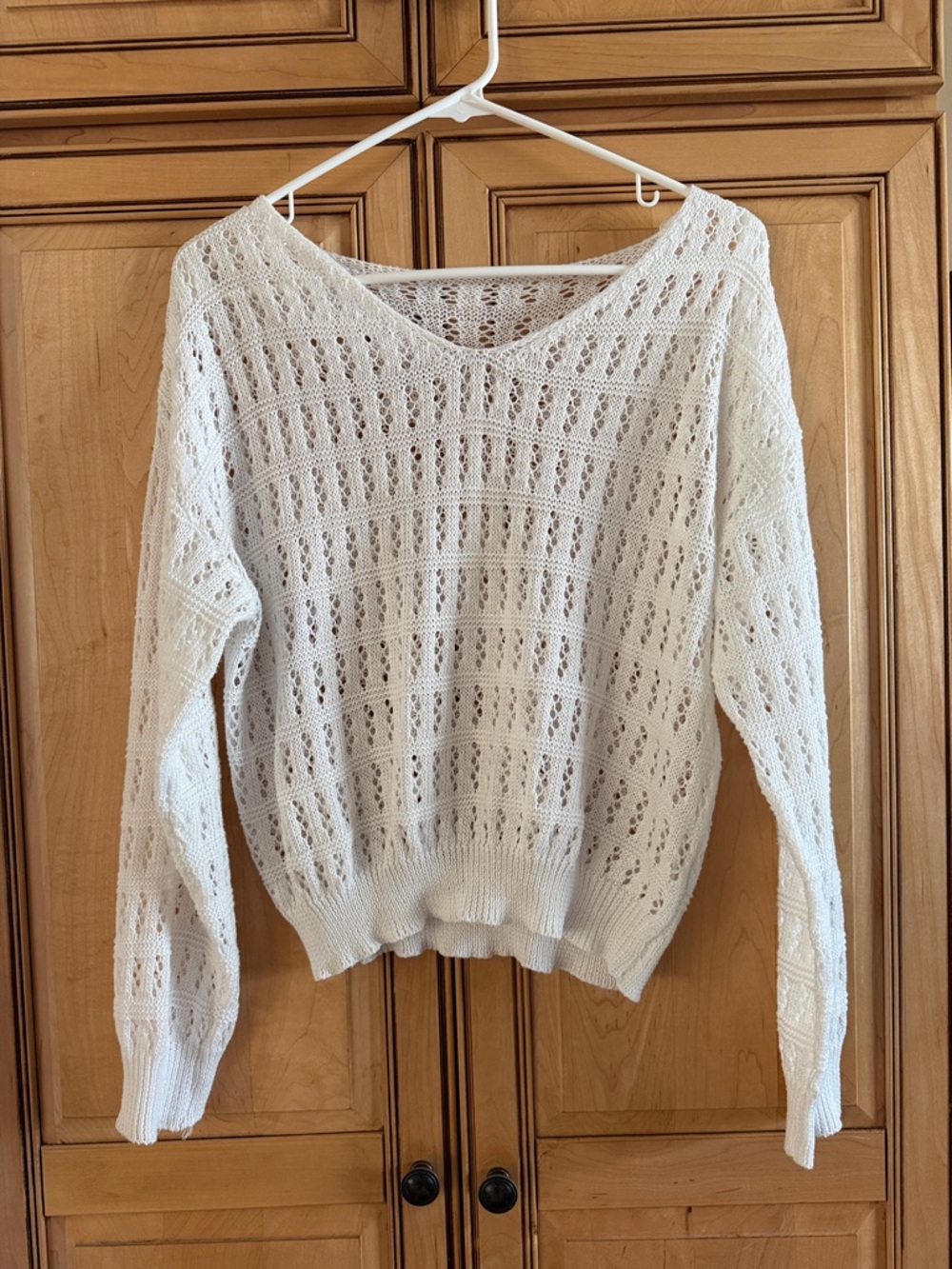 White Knit V-Neck Summer Sweater -
